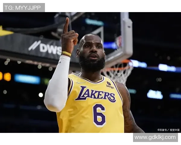 詹姆斯的篮球传奇:从天赋少年到NBA历史伟大球员的成长之路